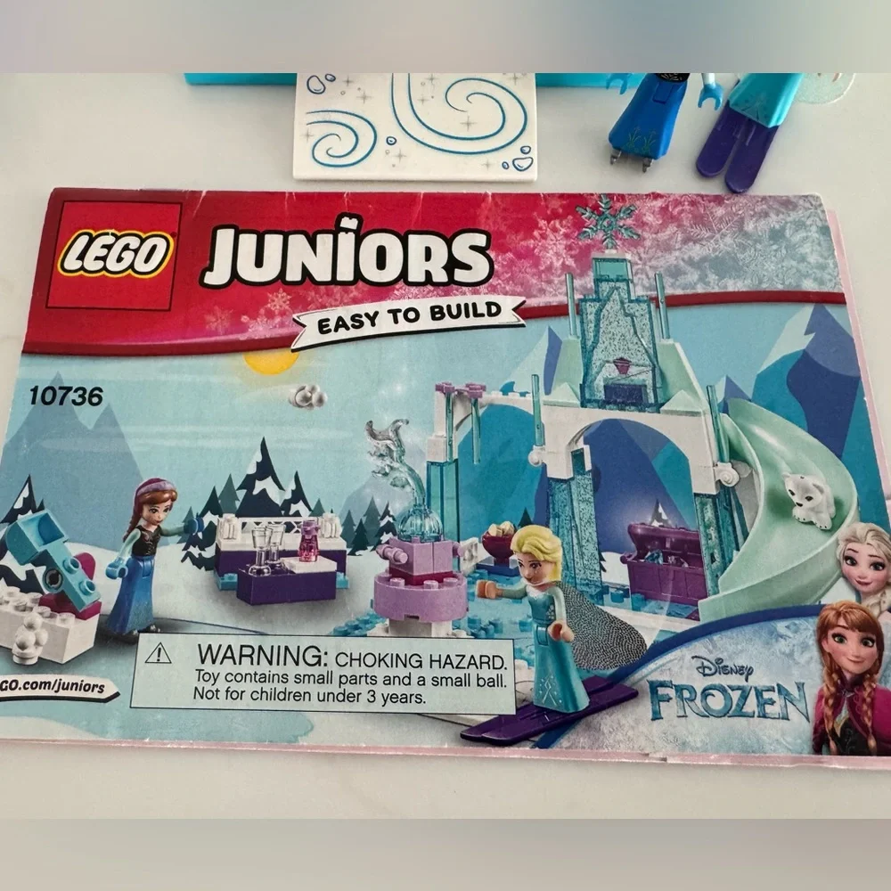 LEGO JUNIORS - 2 sets - Disney Elsa’s Frozen Playground and Belle’s Story Time - Picture 3 of 7